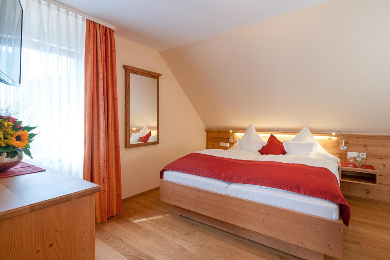 Ferienwohnungen Engelmannstift Bacharach Bagian luar foto