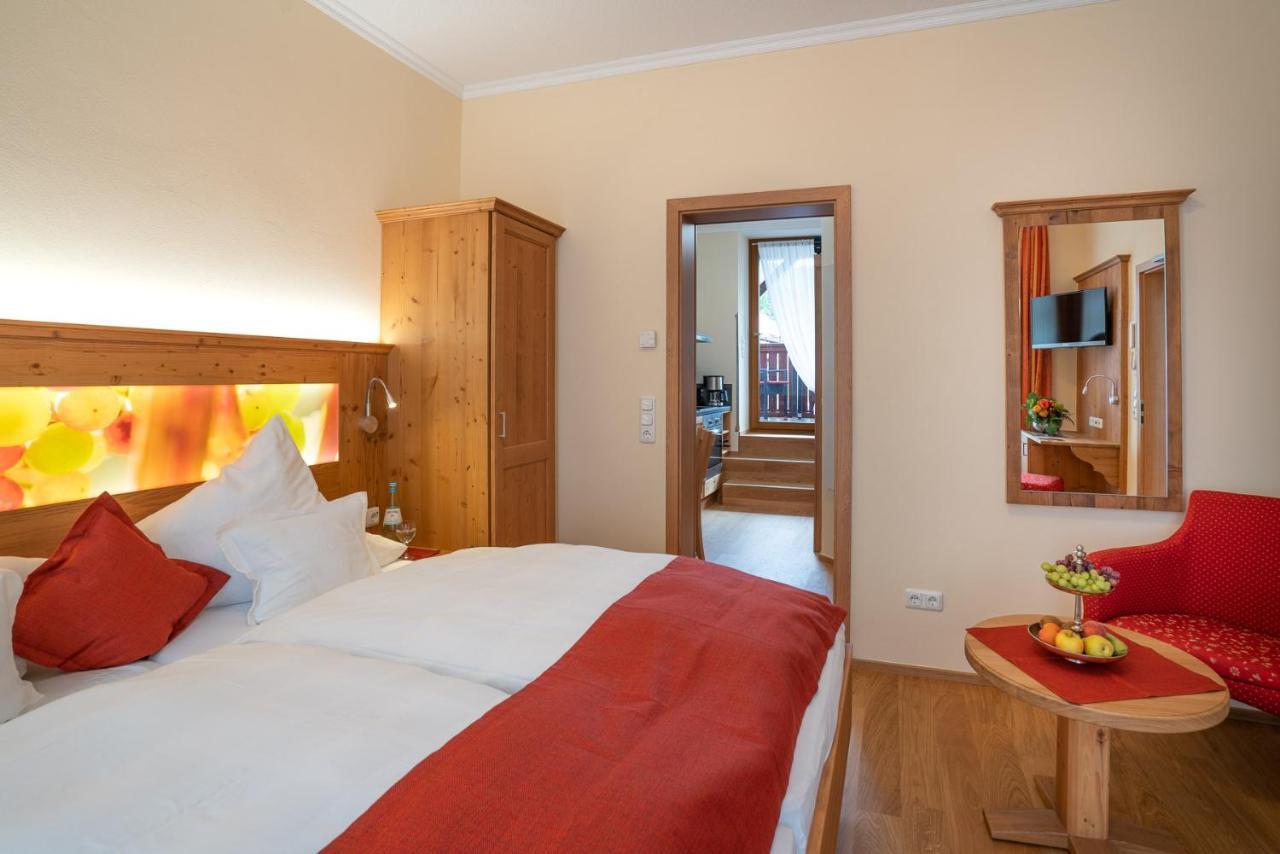 Ferienwohnungen Engelmannstift Bacharach Bagian luar foto